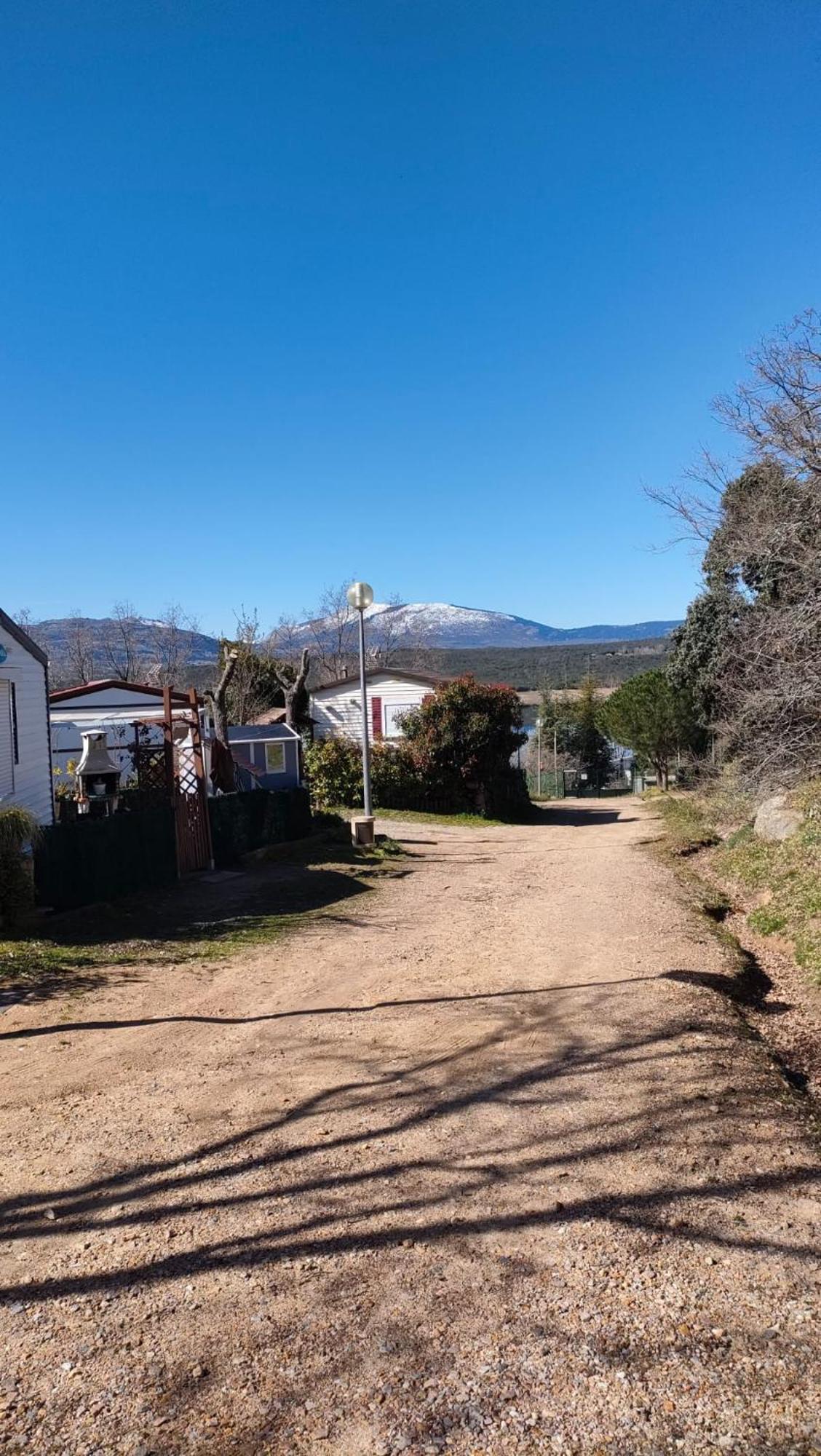 Camping De Cervera De Buitrago Hotel Exterior foto