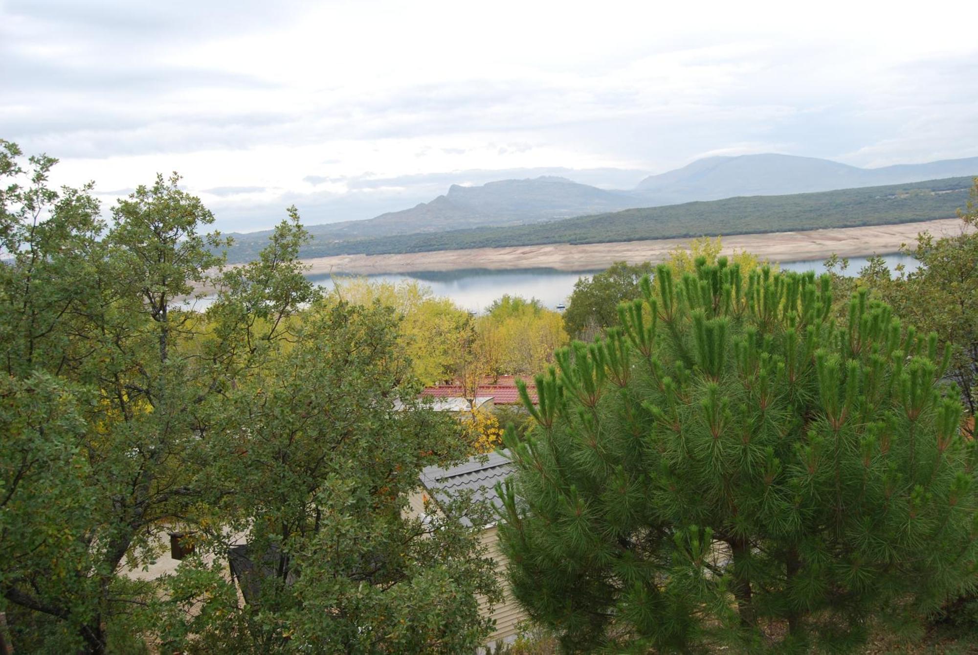 Camping De Cervera De Buitrago Hotel Exterior foto